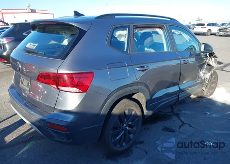 2022 Volkswagen Taos 1.5T S z USA, uszkodzony, nr VIN 3VVDX7B29NM008415